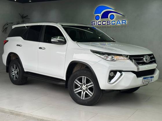 TOYOTA HILUX SW4 2.7 SR 4X2 16V FLEX 4P AUTOMÁTICO